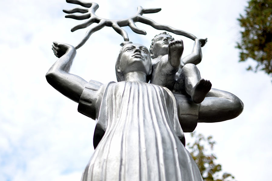 В Пензе объявлен конкурс проектов скульптуры «Материнство»